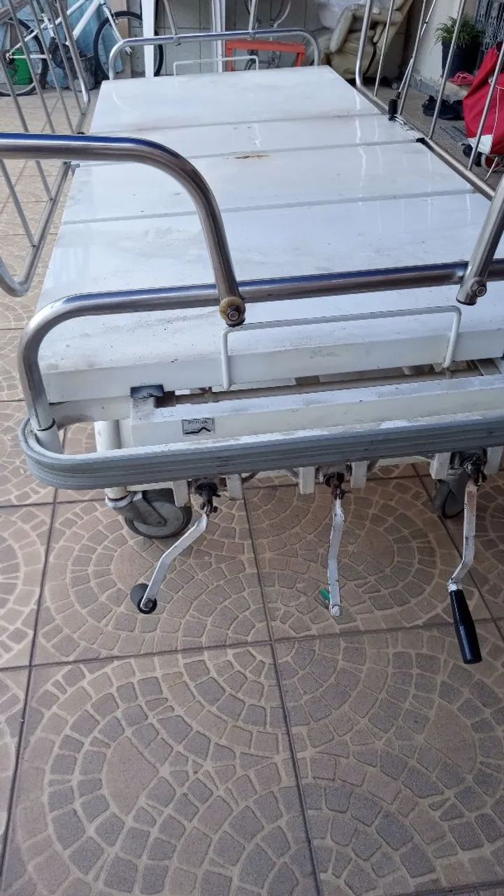 Cama hospitalar com colchão pneumático  - Foto 4