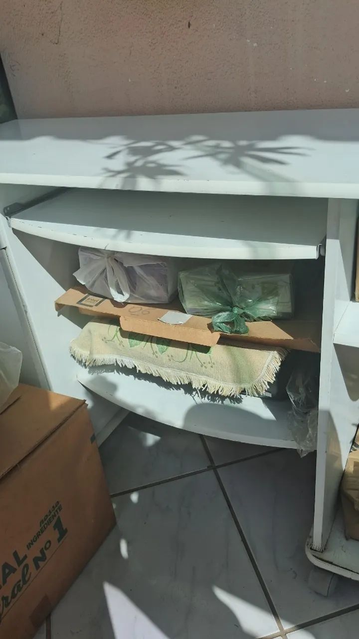 Small Desk475507753411553283