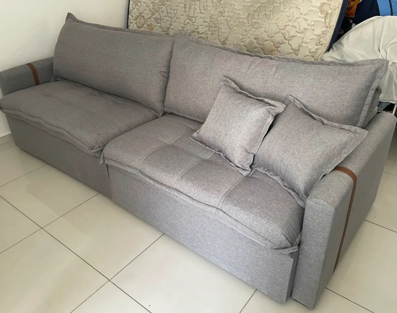 Sofá de Linho Molas Ensacadas NOVO PRONTA ENTREGA 