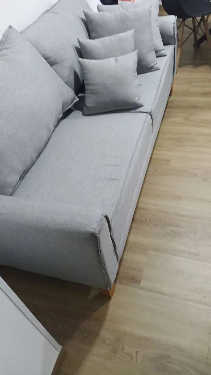 Sofá com 2.meses de uso! - Foto 5