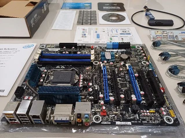 Motherboard Intel DZ68BC - Foto 3