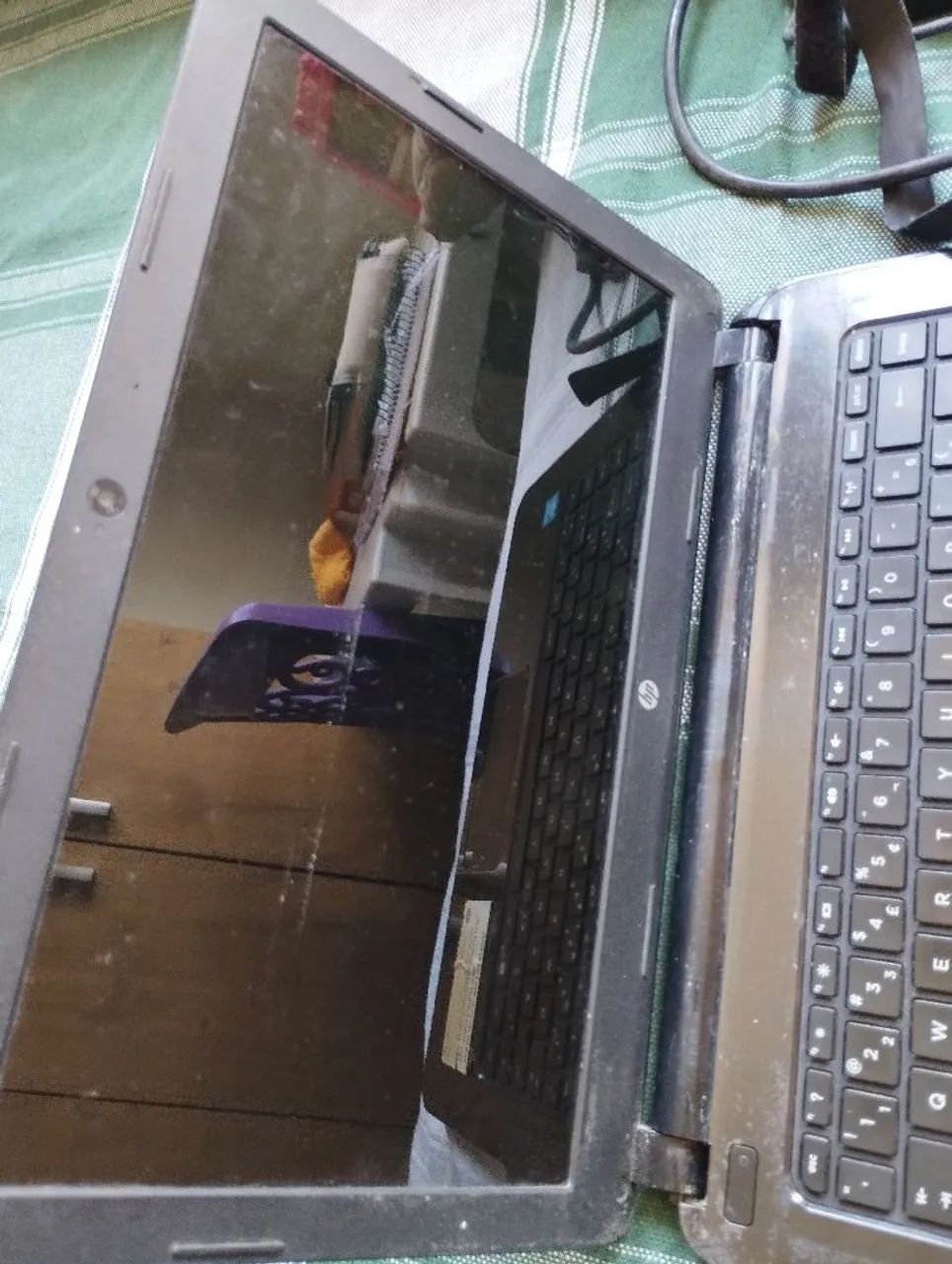 VENDO NOTEBOOK HP I3 - Foto 5