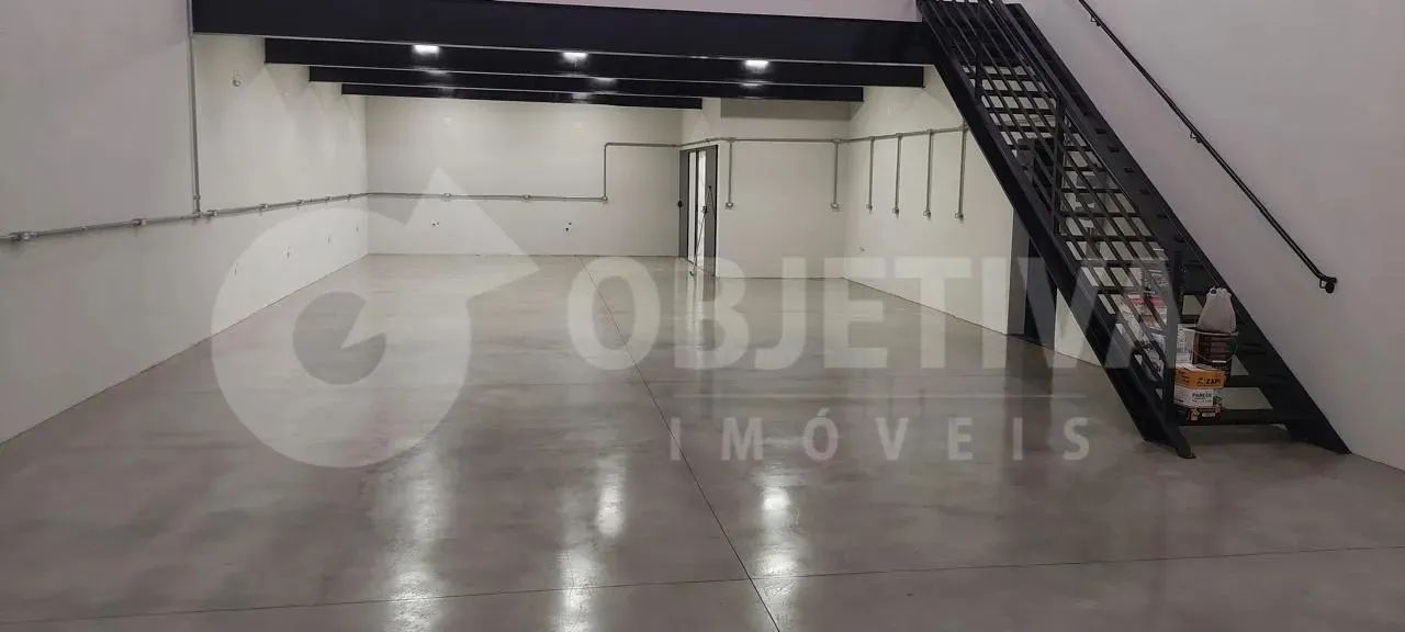 Galpão para aluguel, 3 vagas, MORUMBI - UBERLANDIA/MG - Foto 3