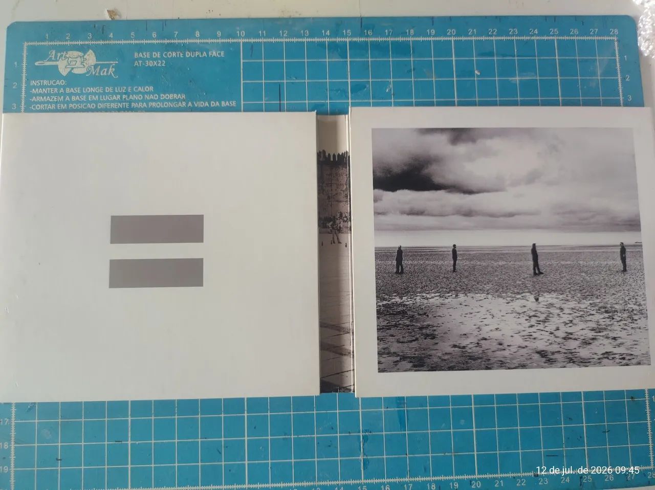 U2 (No Line on the Horizon)  - Foto 5