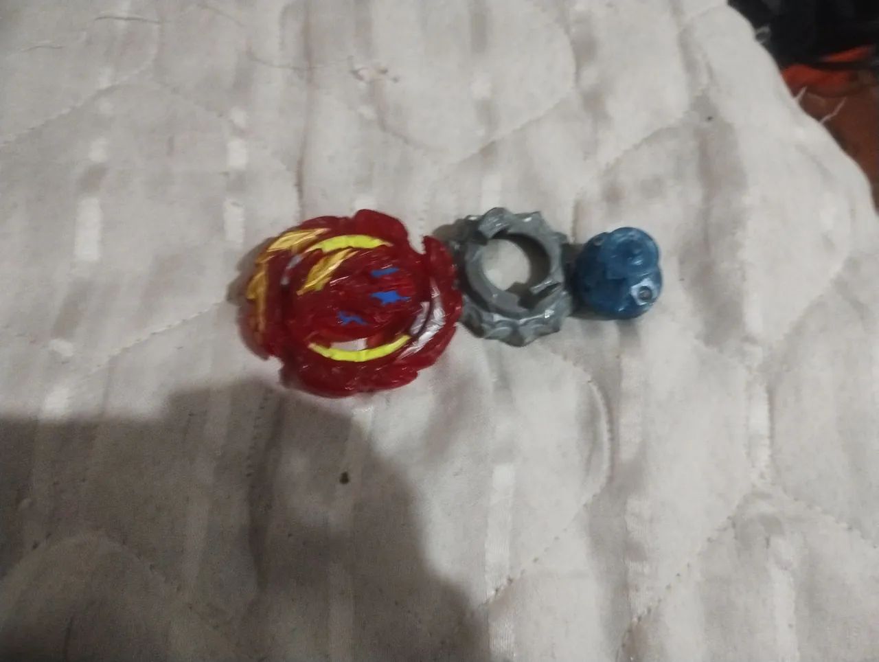 Beyblade burst - Foto 2