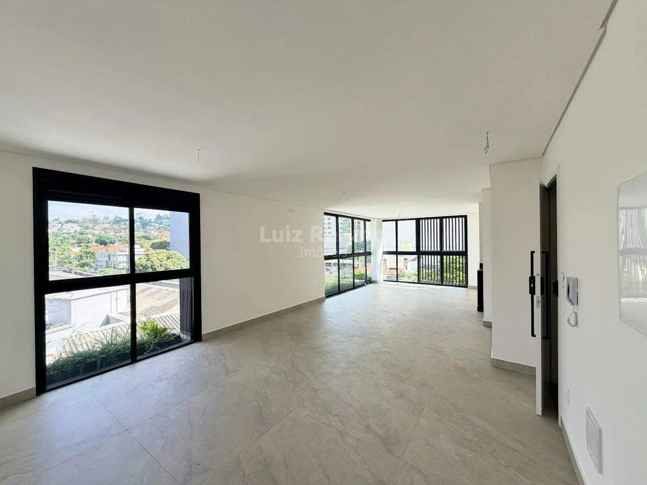 Apartamento à venda no bairro Lourdes
