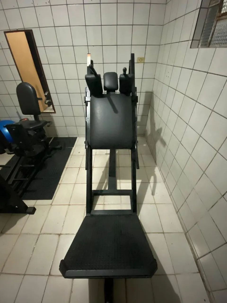 Agachamento Hack - Foto 4