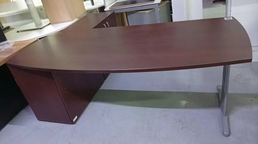 Mesa Modelo Diretor Para Escritório - Foto 2