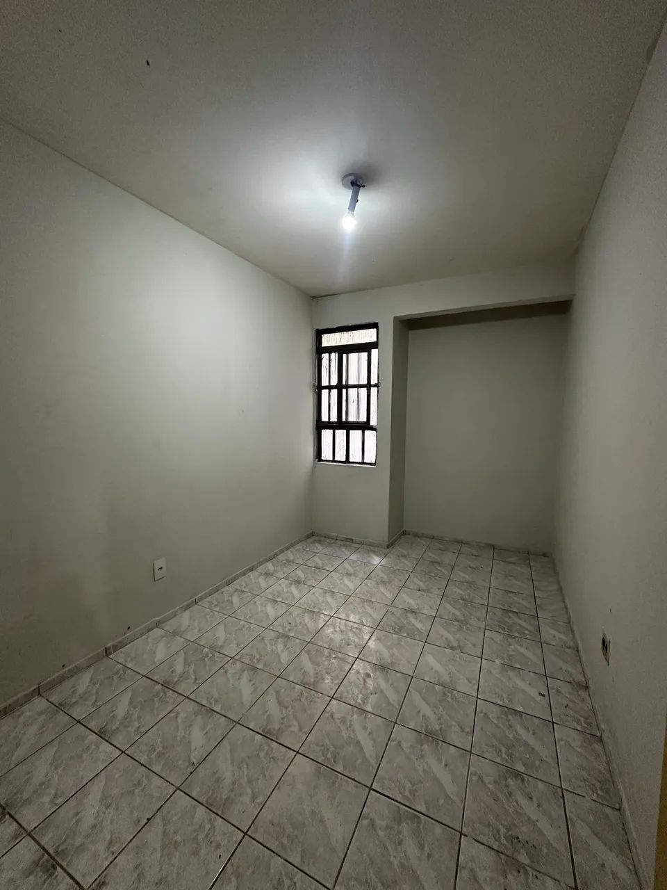 ALUGO APARTAMENTO - TAGUATINGA NORTE