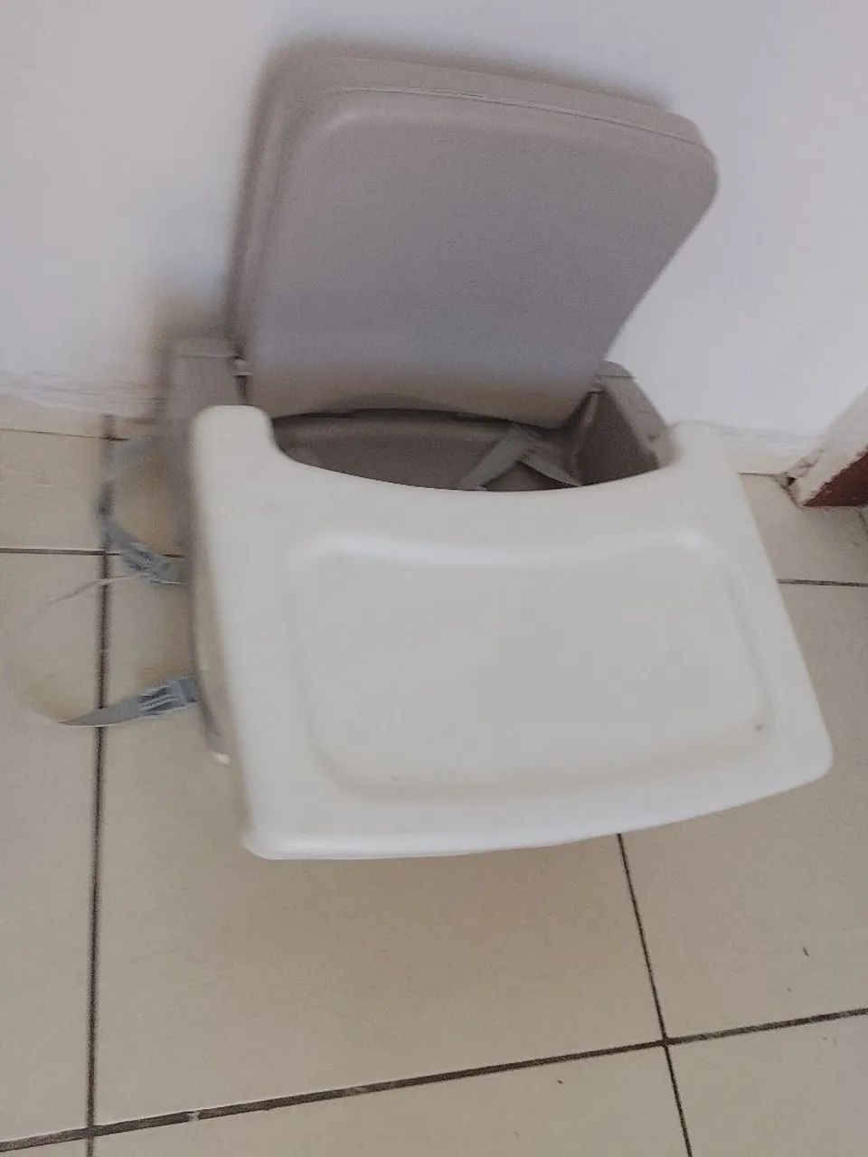 Cadeirinha de alimentação 