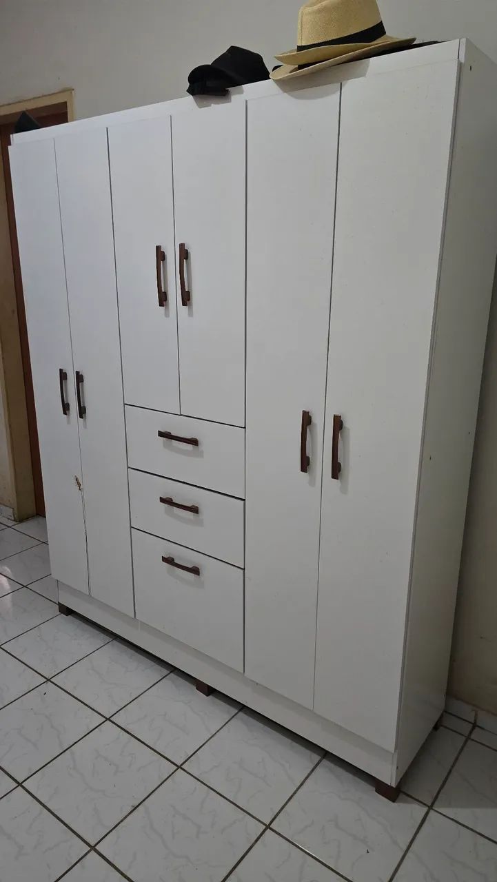Guarda roupa casal