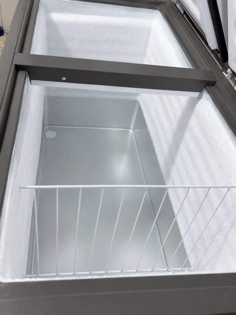 Freezer horizontal cônsul