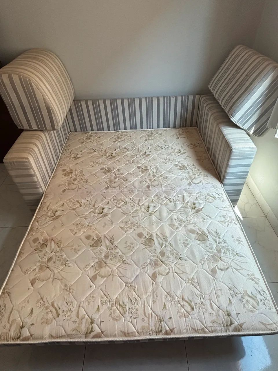 Sofá Cama- 2 lugares  - Foto 2