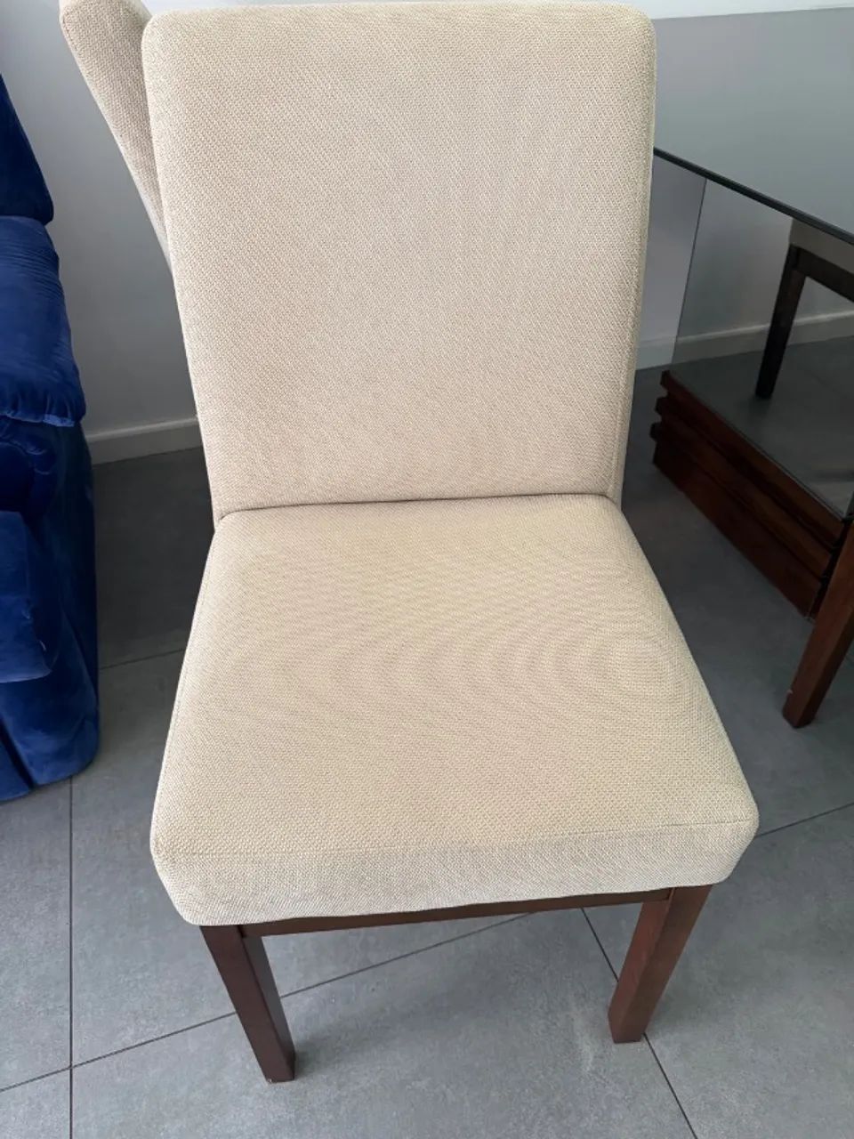 Mesa de jantar 8 lugares com 6 cadeiras - Foto 4