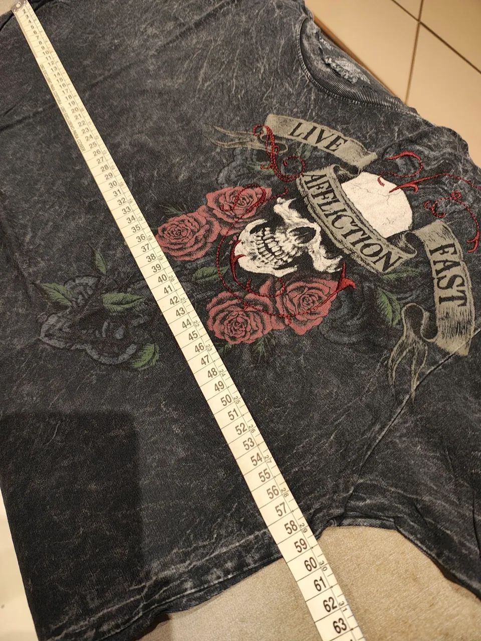 Camiseta Affliction autêntica USA  - Foto 3