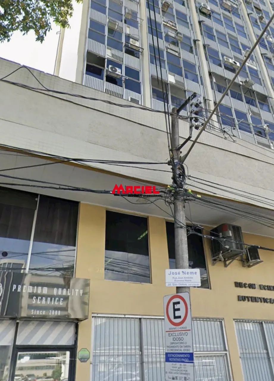 Loja no térreo em avenida bastante movimentada, com 66 m2