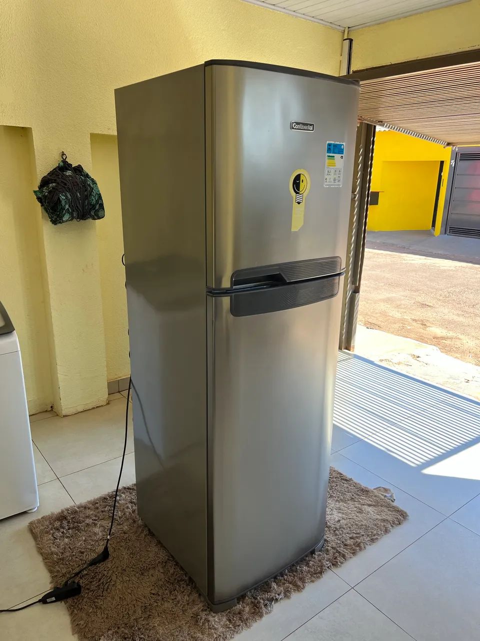 冷蔵庫 geladeira a venda Vendo Geladeira Continental 396 litros inox Frost free semi nova