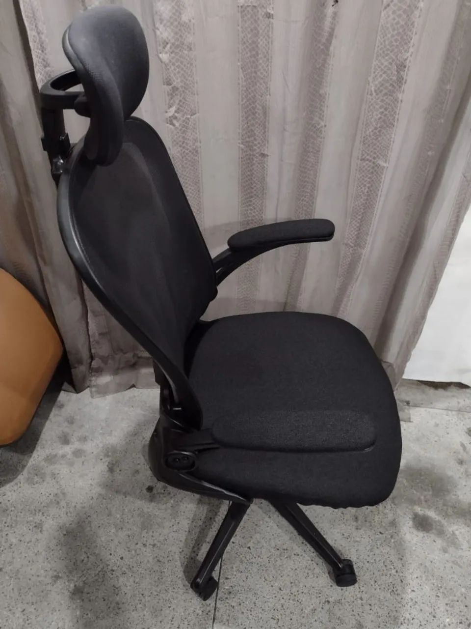 Cadeira de escritório ergonômica  - Foto 2