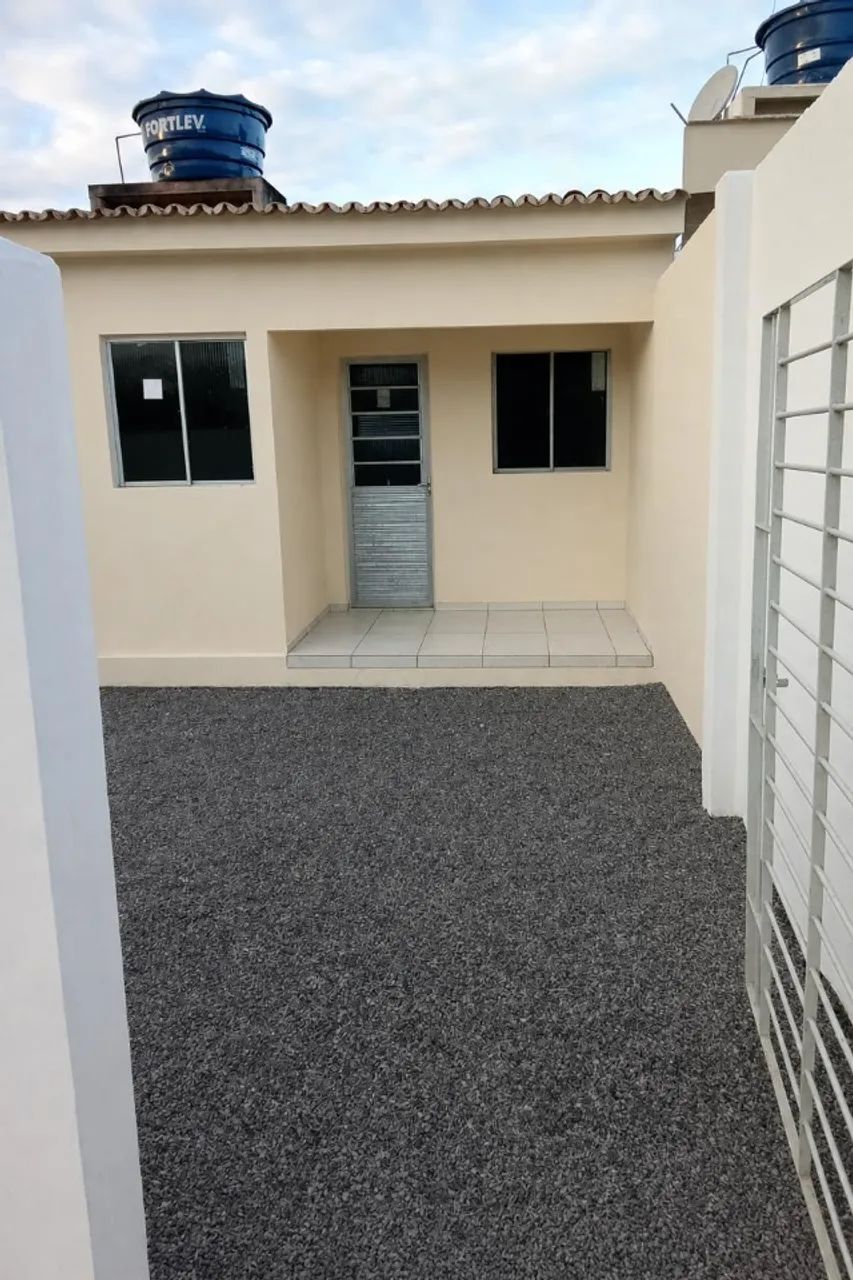 CASA EM FEIRA NOVA - PE