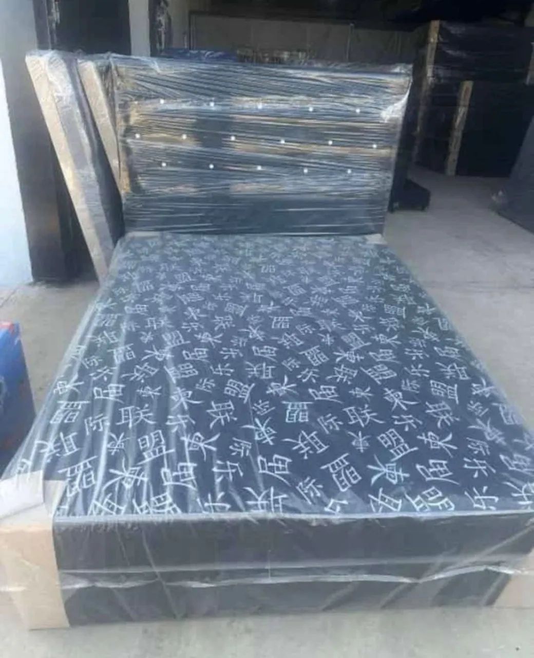 Cama box casal e solteiro (novo) 