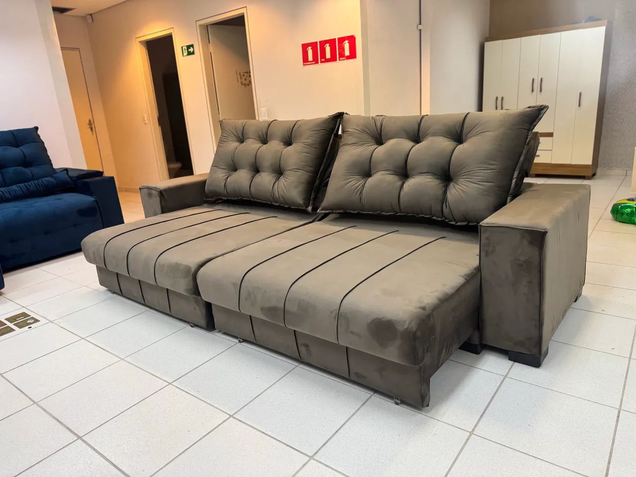 Sofá gigante de 3 metros novo!  - Foto 3