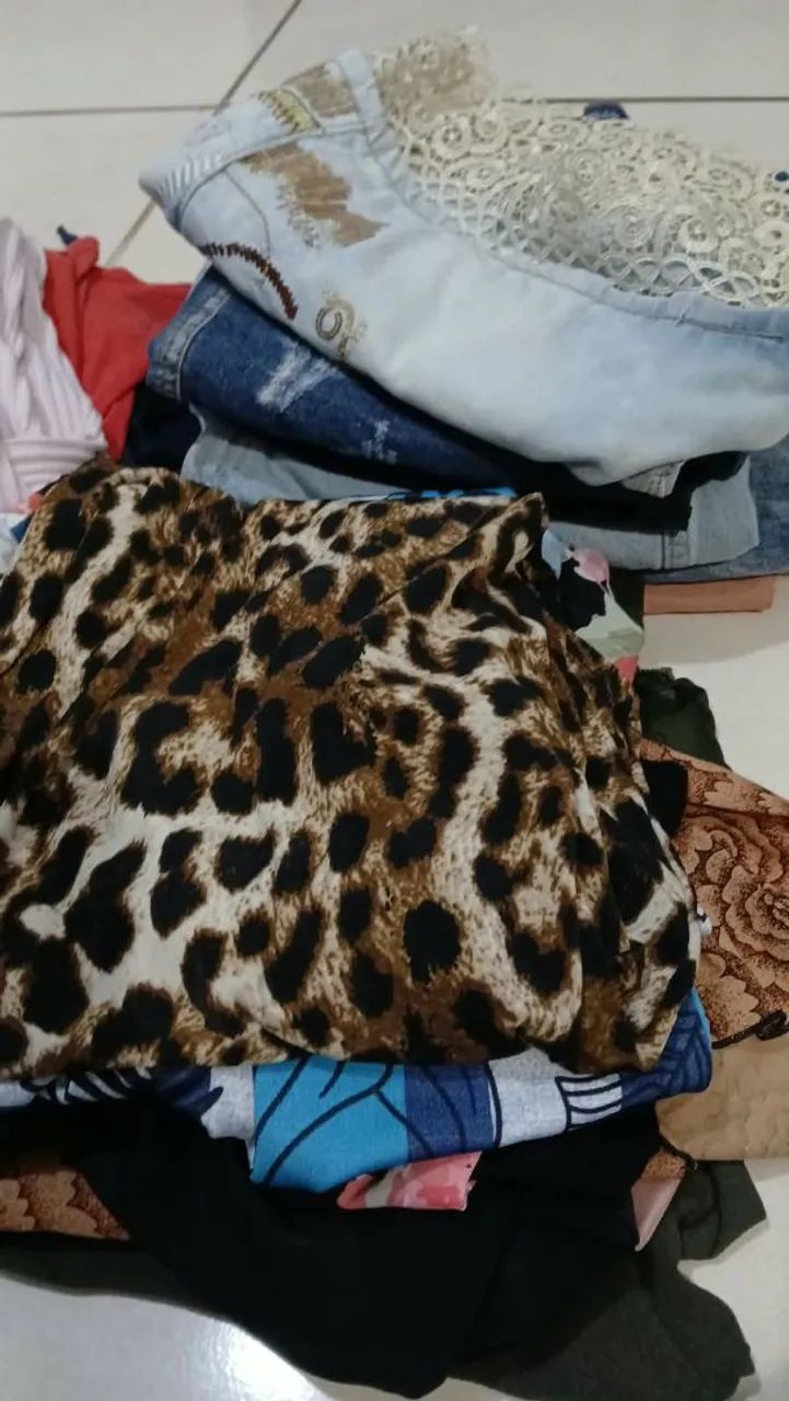 Lote roupas femininas pra brecho