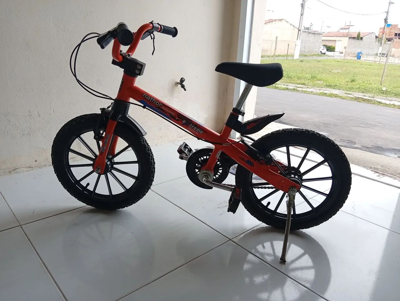 Bicicleta infantil aro 16 - Foto 2