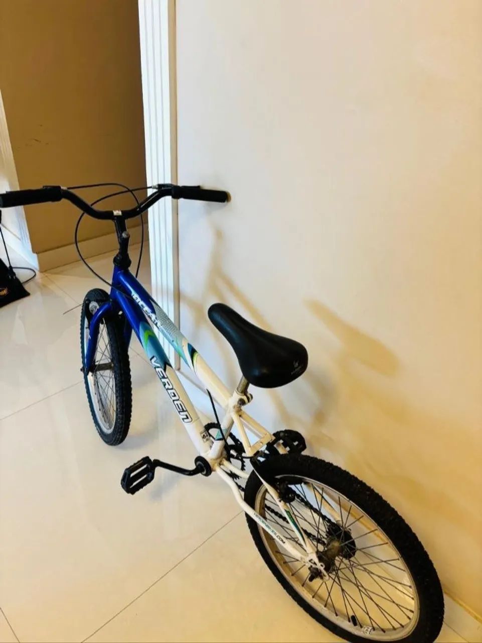 Bicicleta infantil aro 20 - Foto 3