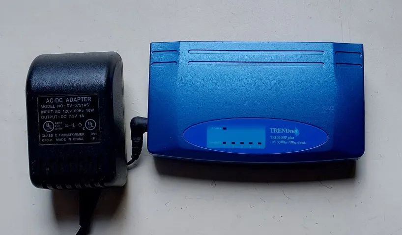 SWITCH 5 PORTAS TE100-S5P+ TRENDNET - Foto 2