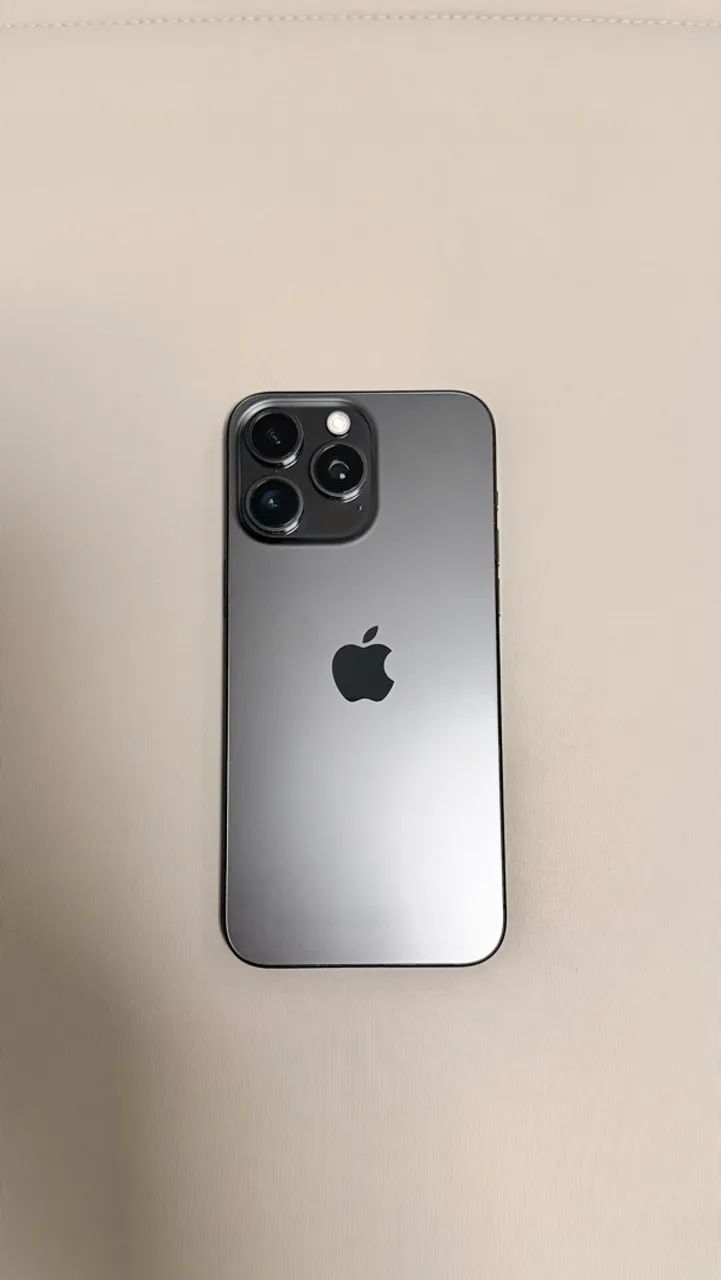 iPhone 15 Pro Max 256GB Titânio Preto - Impecável, único dono, com caixa e NF - Foto 2