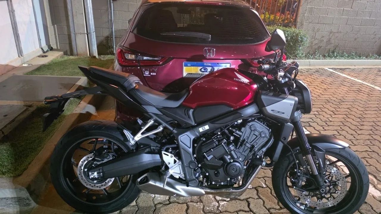 CB 650 e-Cluth 2026 - Foto 2