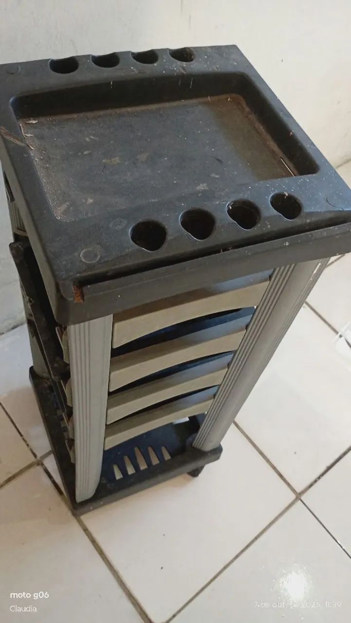 Carrinho auxiliar para salão de beleza - Foto 4