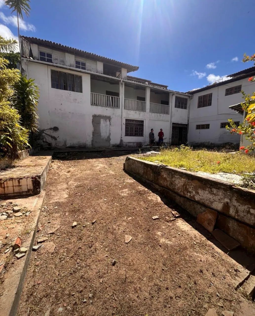Vendo casarão em Itapoan - Foto 3