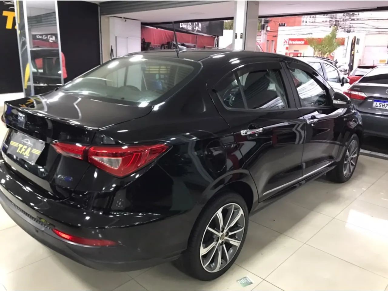 Fiat Cronos Precision 1.8 16V Flex Aut. 2019 - Foto 3