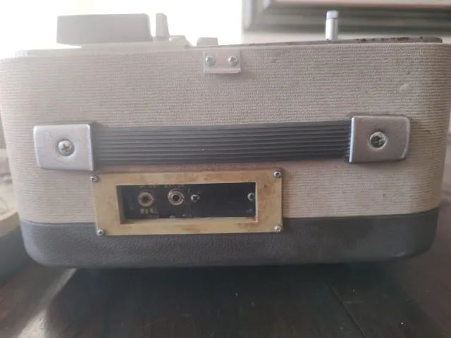 Tapecorder Sony TC102