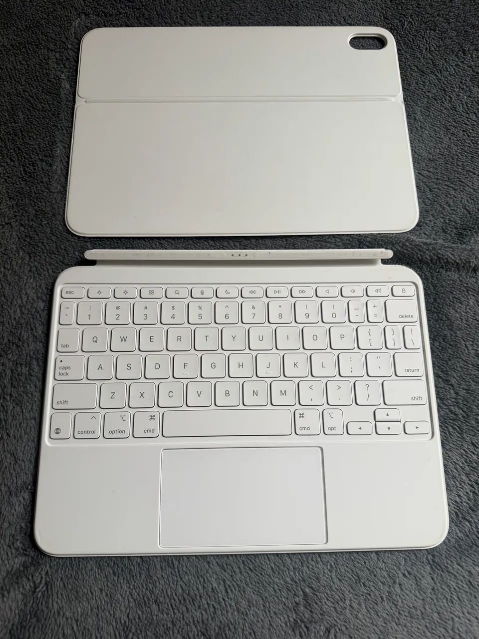 iPad 10 Geração 256 gigas com teclado WI-FI e Celular 