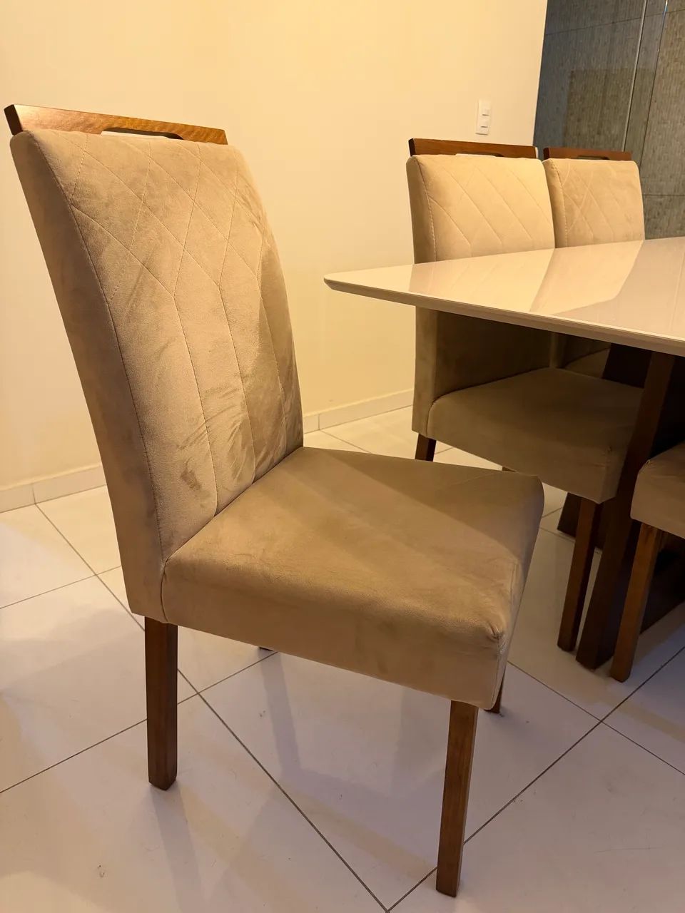 Mesa de jantar 6 lugares cadeiras 
