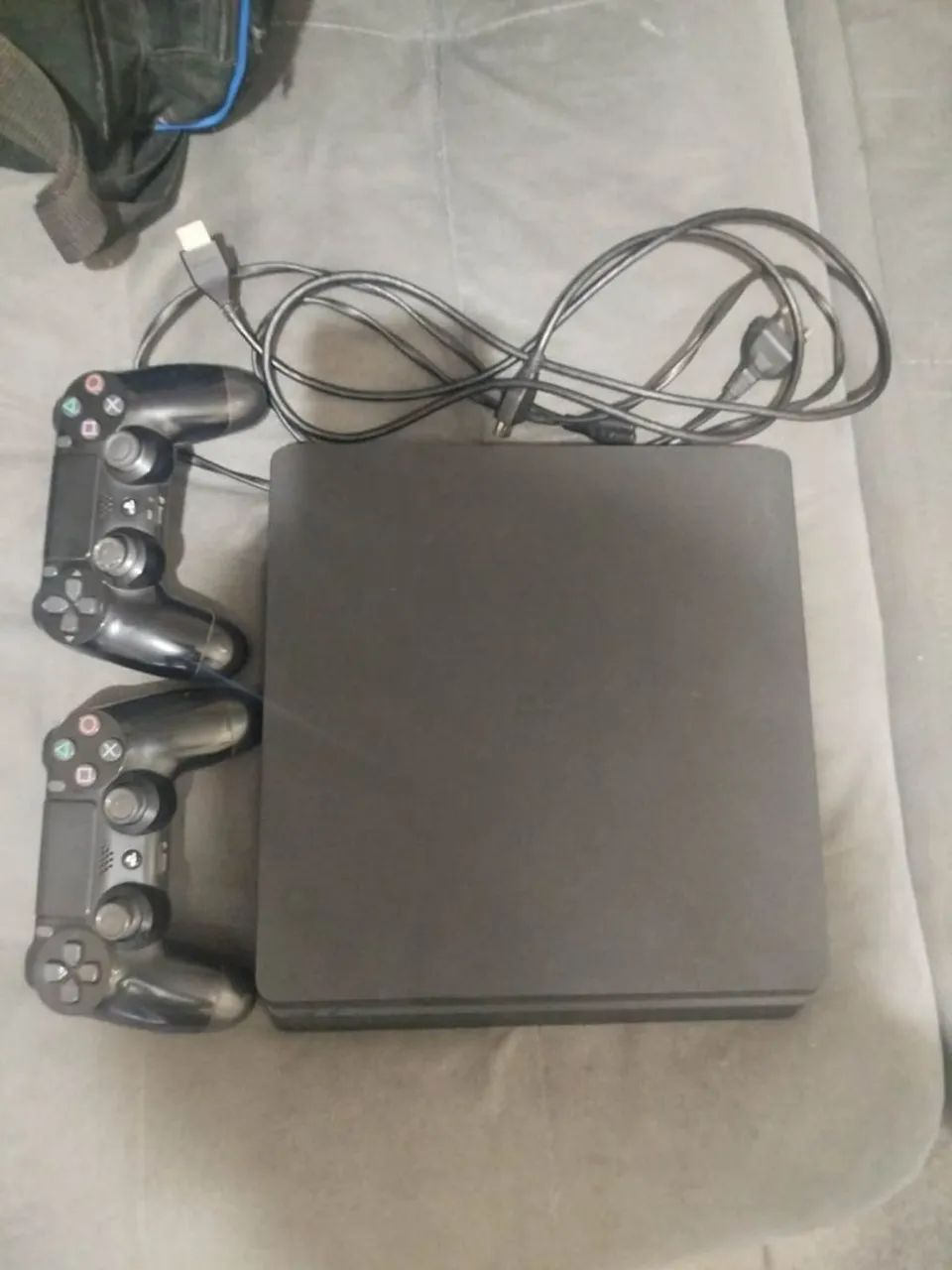 Ps4 Slim 1 tera dois Controles 1 jogos aceitamos Olx Pay 