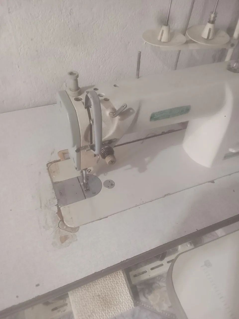 Máquina de costura 