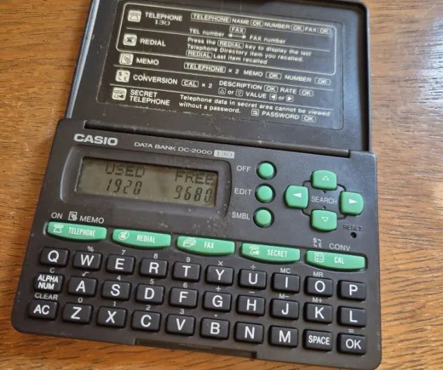 Agenda eletrônica Casio DC-2000 funcionando nostalgia vintage