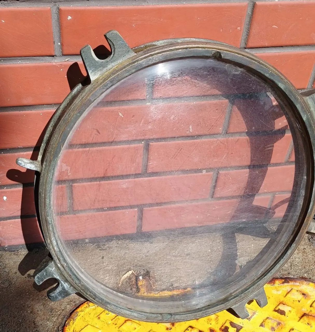 Escotilha em metal, vidro original, 43/43cm 700