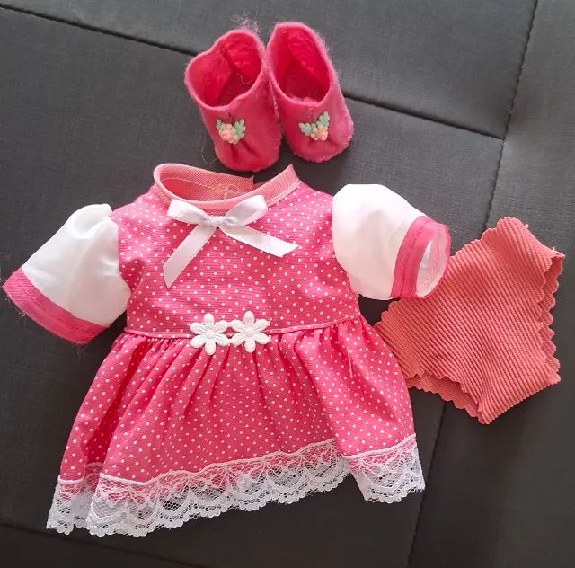 Roupa para boneca de 25 cm
