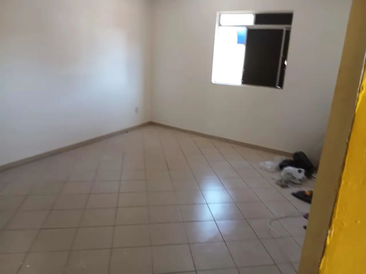 Aluga-se um excelentíssimo apartamento,tel,para contato *64  - Foto 2