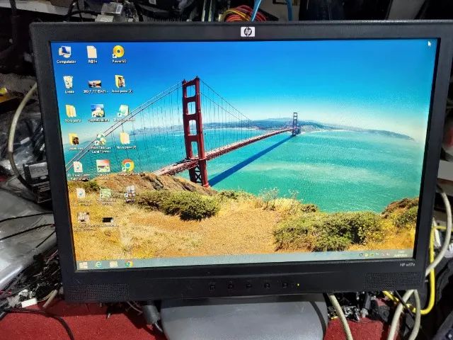 LOTE DE 9 MONITOR HP 17 POLEGADAS POR 800  - Foto 3