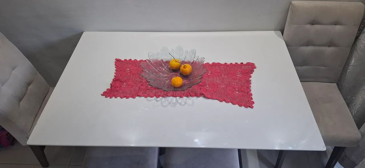 Mesa com 4 cadeiras  - Foto 2