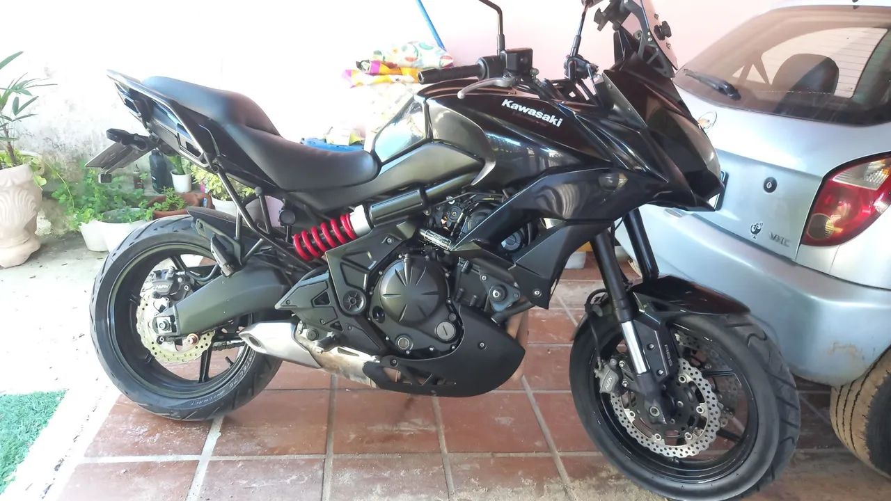 Vendo ou troco Versys 650 2016