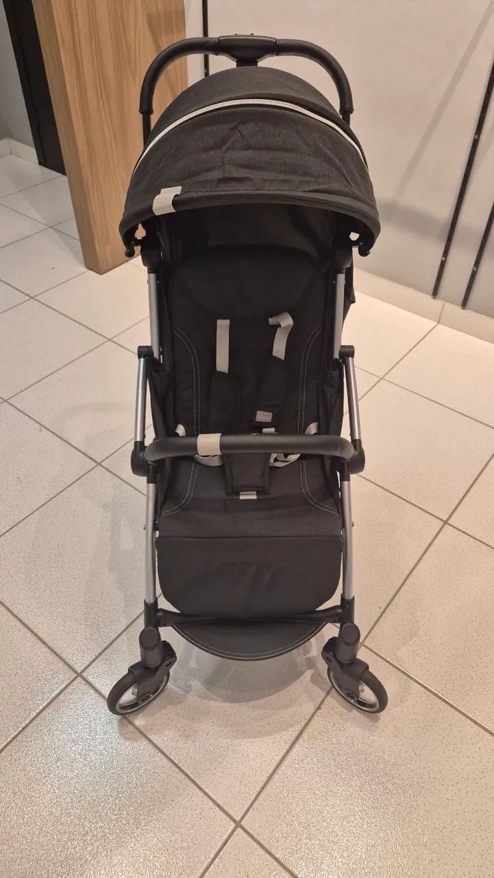 Carrinho de Bebê Chicco Seminovo
