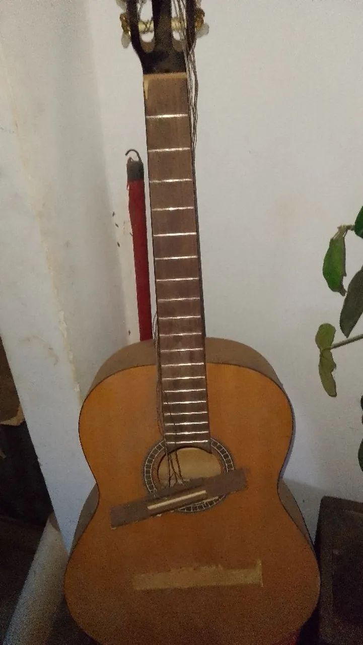 Violão para arrumar 