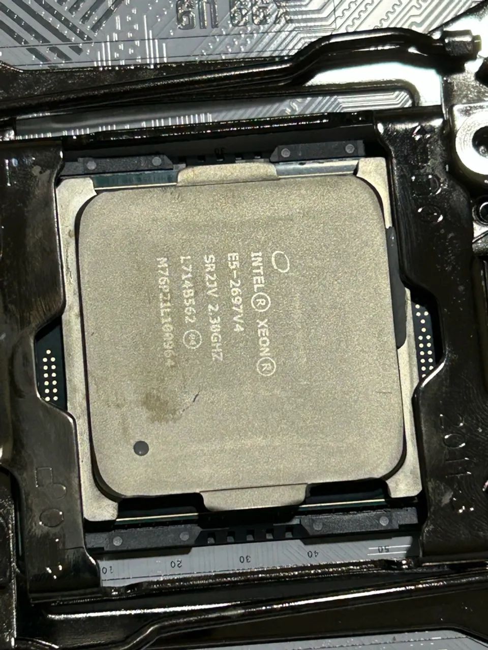 Kit Placa mãe + Processador Xeon E5 2697 V4 - Foto 2