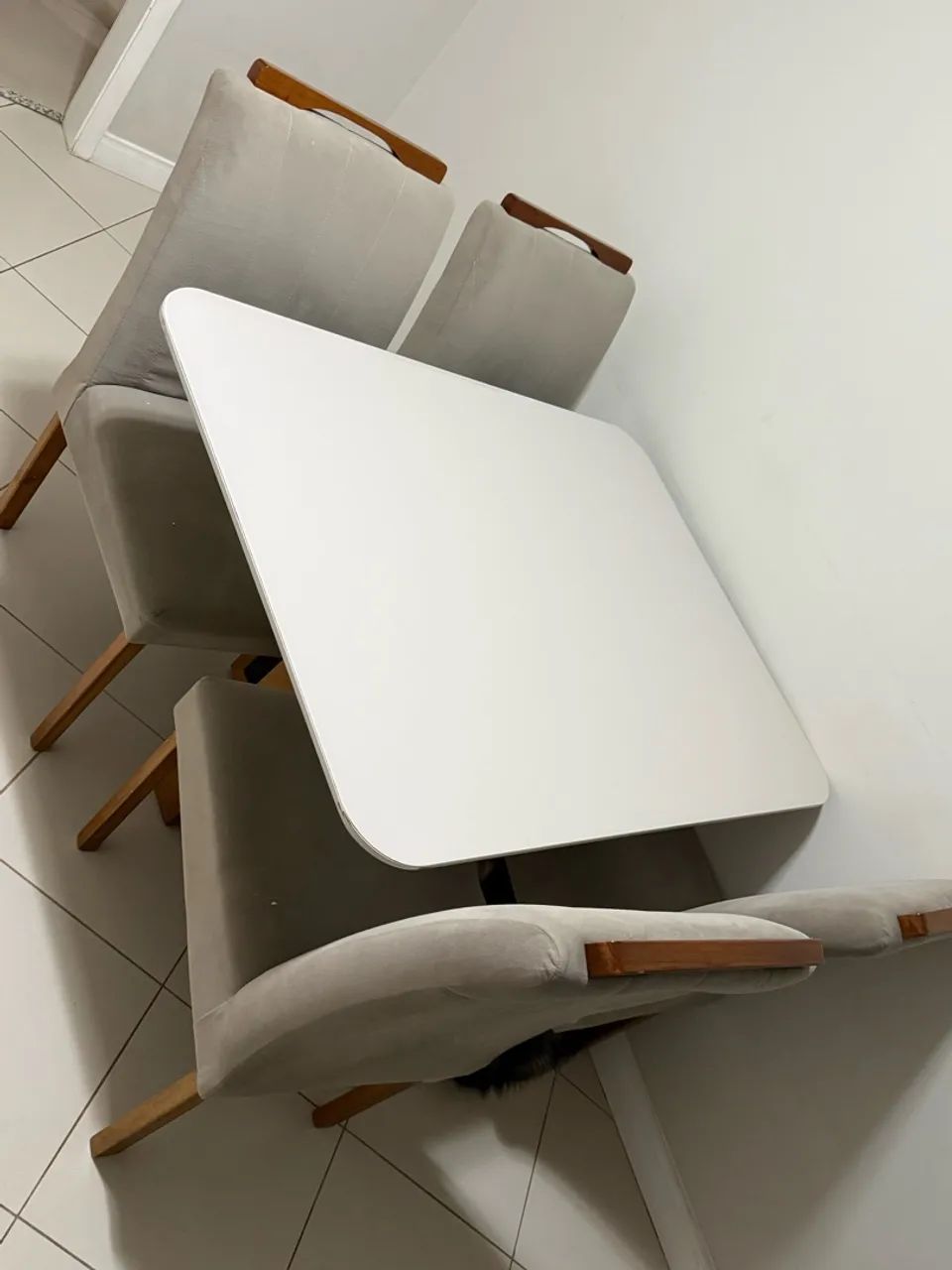 Mesa + 4 cadeiras  - Foto 2